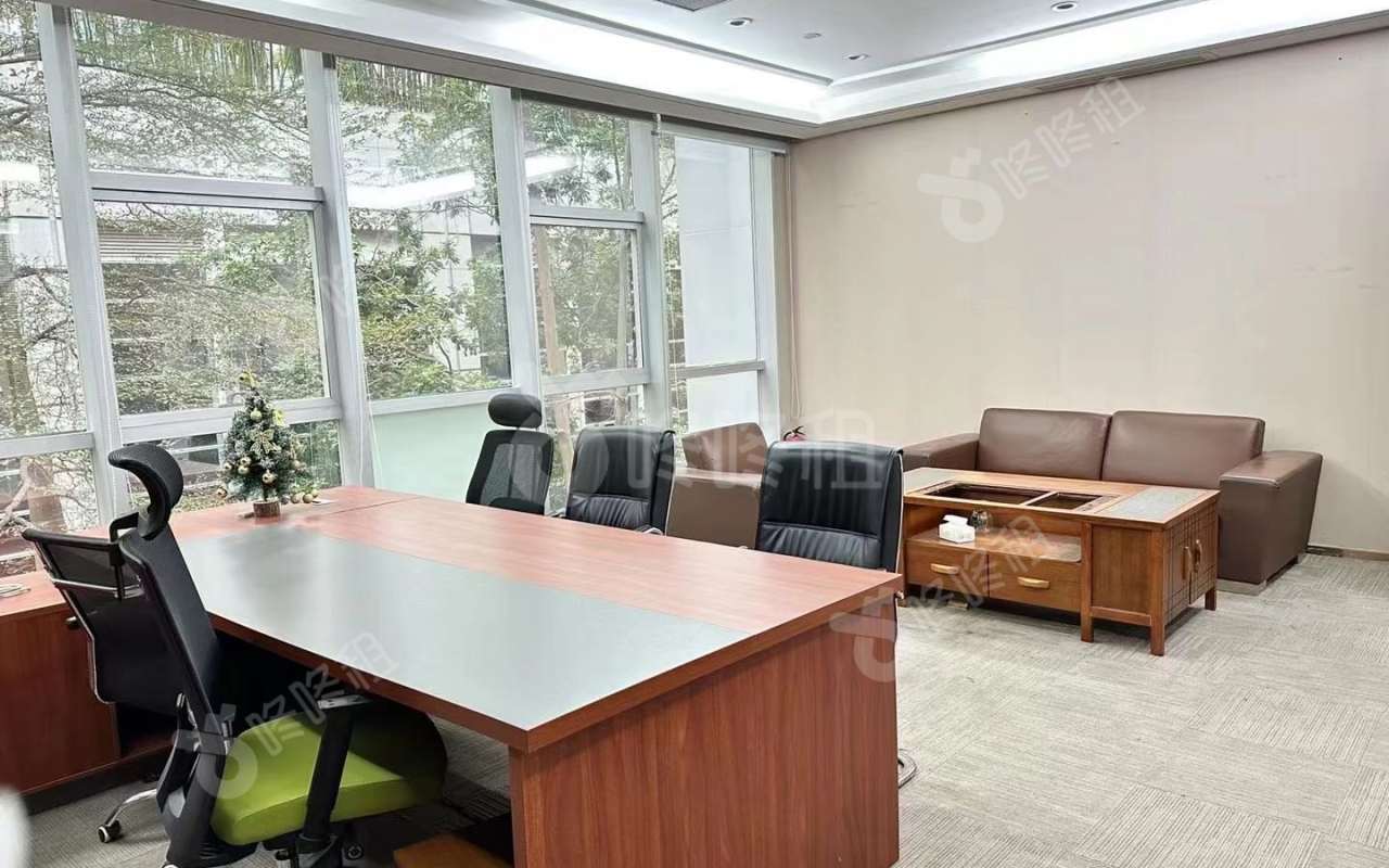 新华保险大厦_752平_豪装_办公室隔间