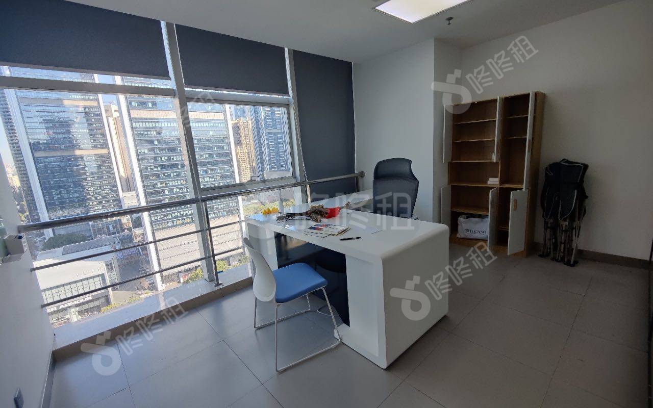 德赛科技大厦_484平_精装_办公室隔间