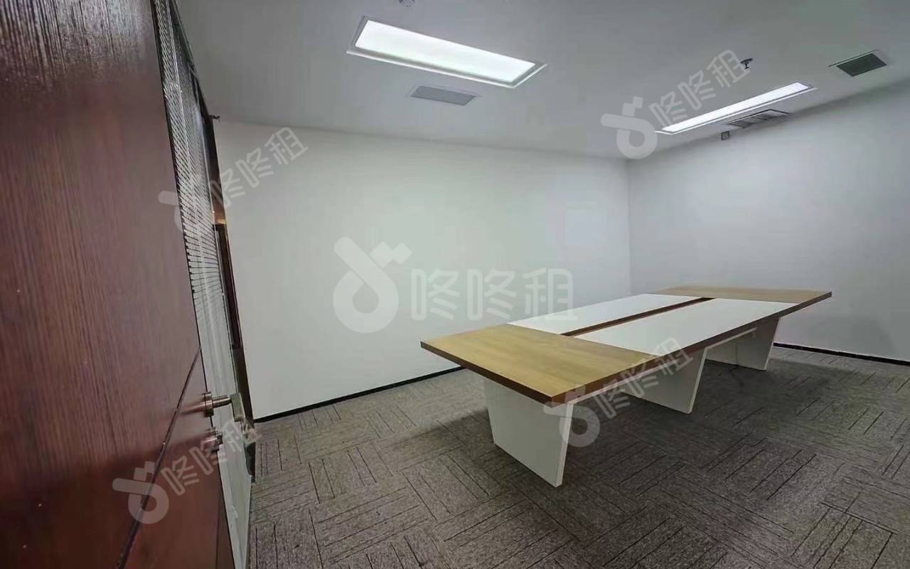 创新科技广场一期_358平_精装_办公室隔间