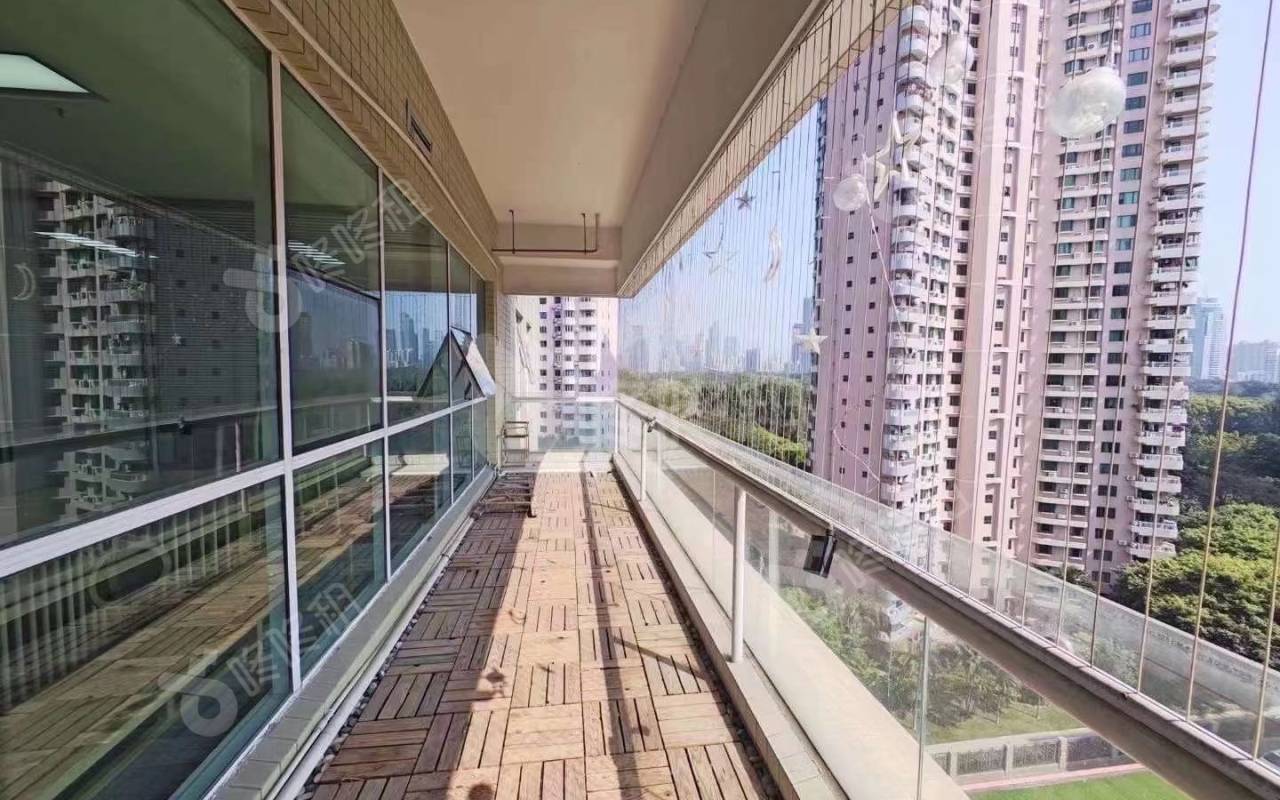 创新科技广场一期_358平_精装_阳台