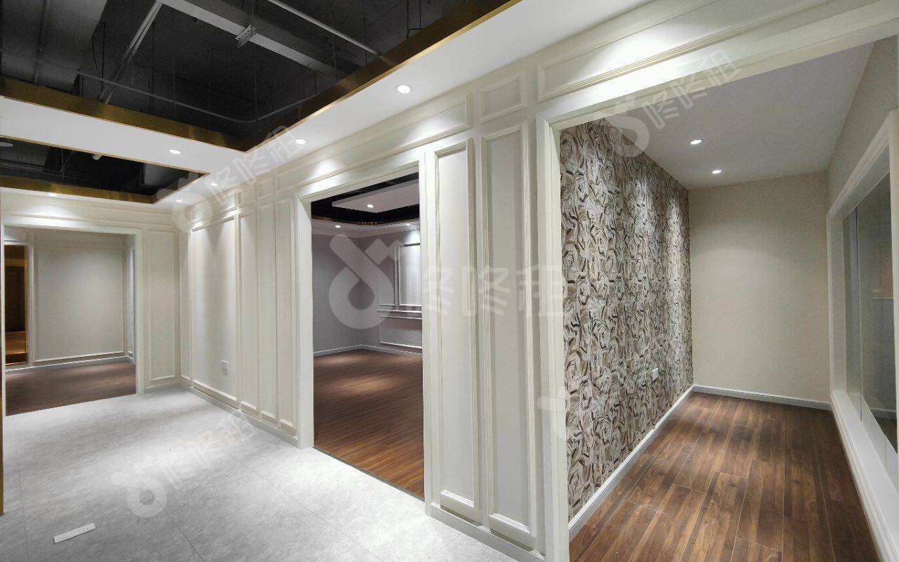 劲嘉科技大厦_2200平_精装_办公室隔间