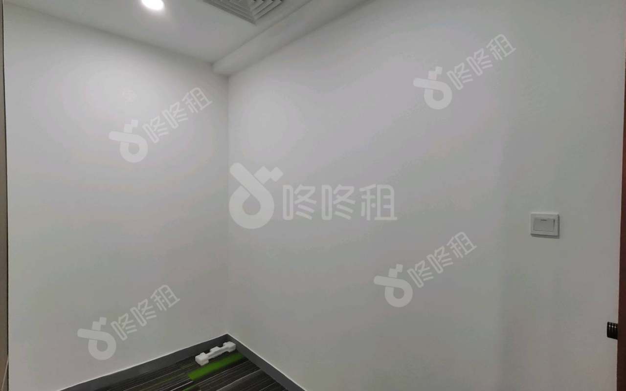 海岸城大厦_185平_豪装_办公室开间