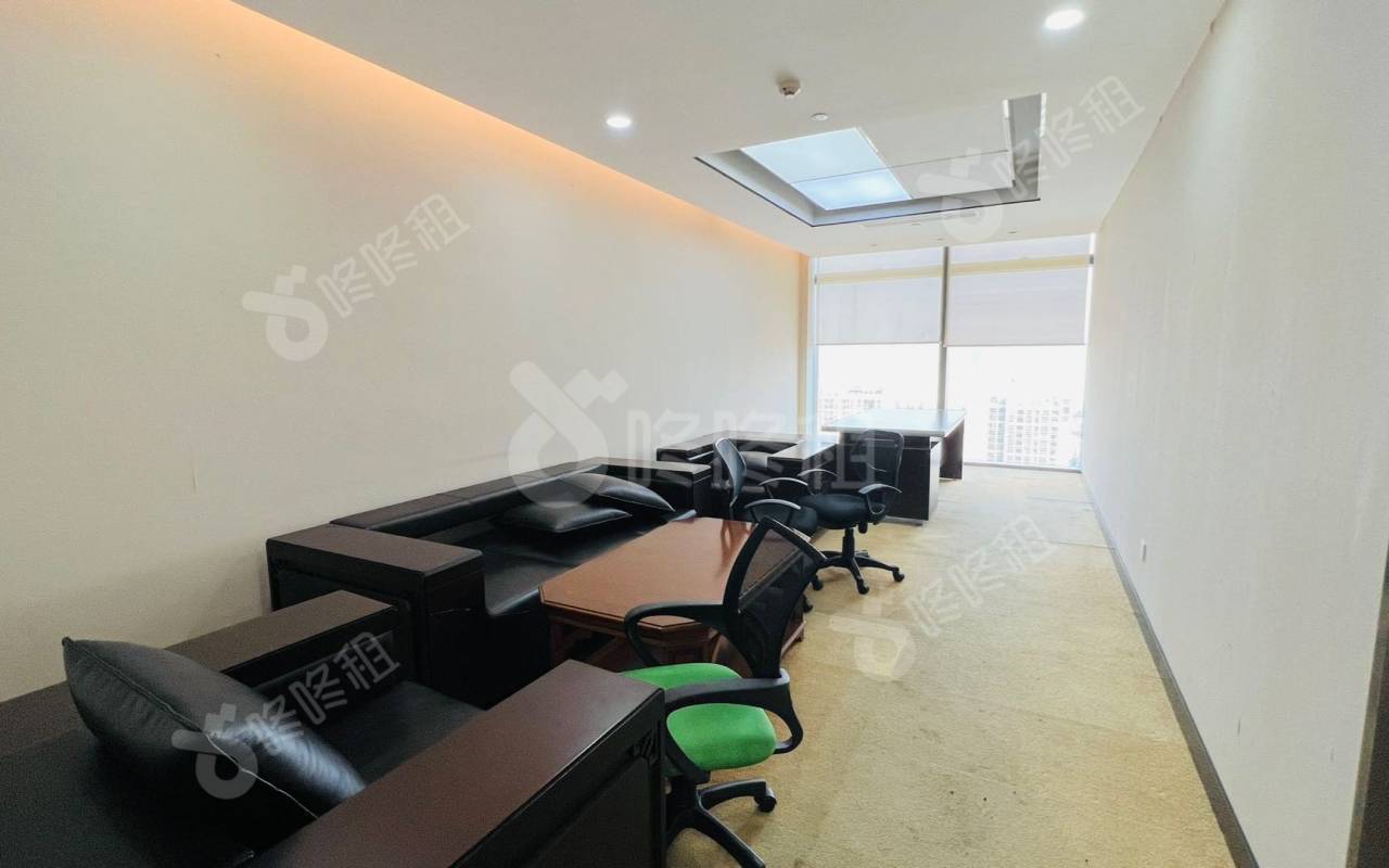 皇庭中心_1800平_毛坯_办公室隔间