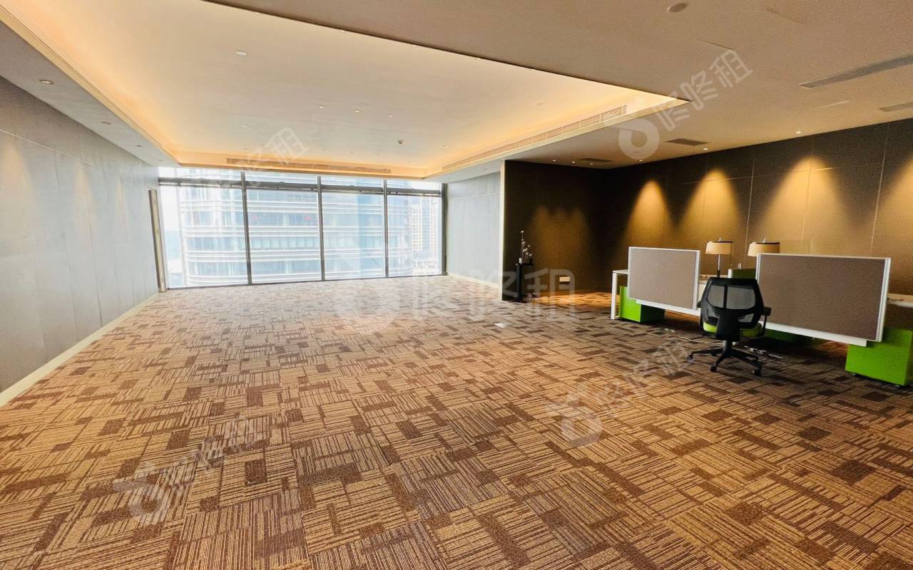 皇庭中心_1800平_毛坯_办公室隔间