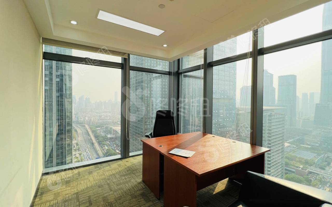 皇庭中心_1800平_毛坯_办公室隔间