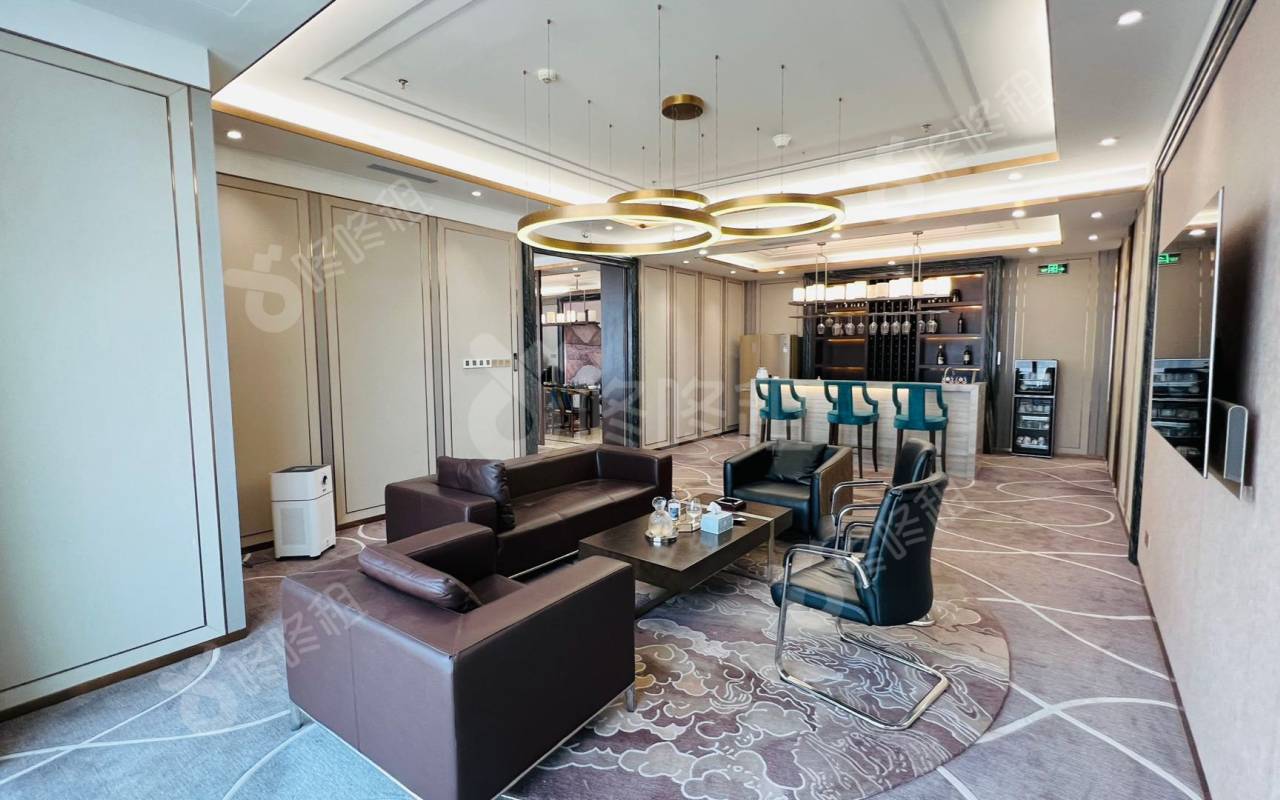 皇庭中心_1120平_豪装_办公室隔间