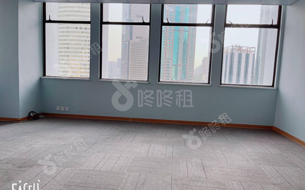 蛇口金融中心大厦_110平_精装_办公室开间