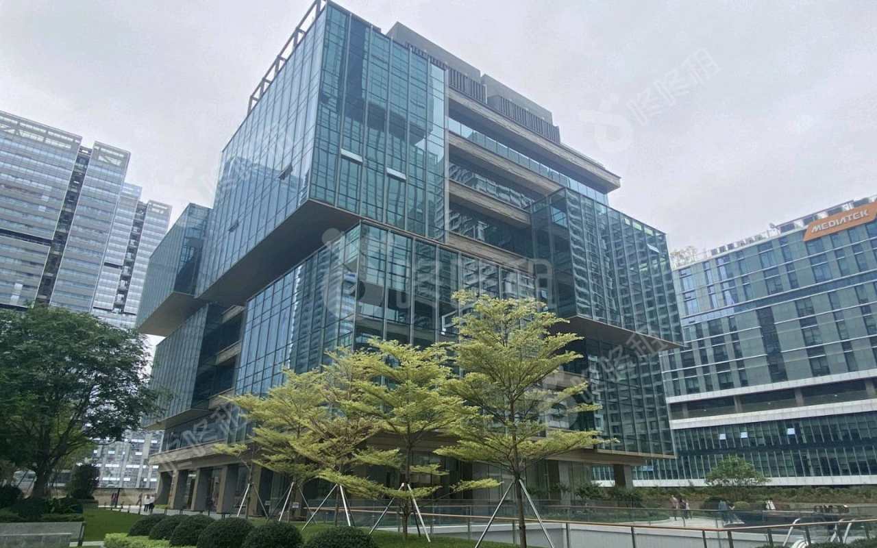 金地威新中心_12000平_定制装修_办公室开间