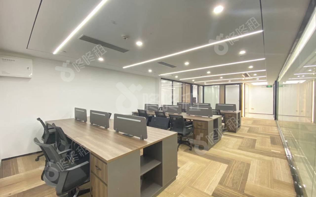 天安国际大厦_218平_精装_办公室开间