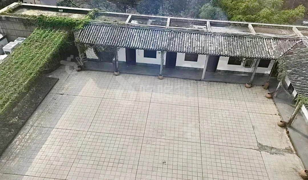 中山大学深圳产学研大楼_2000平_精装_办公室开间