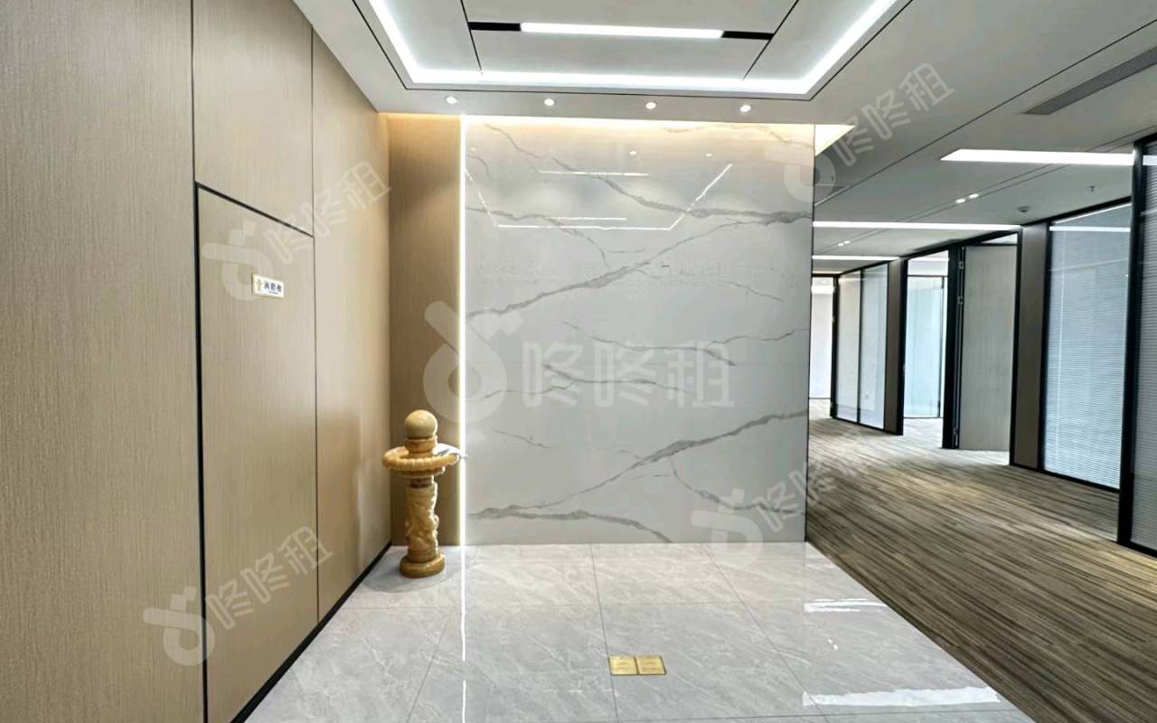恒裕前海金融中心_228平_精装_办公室开间