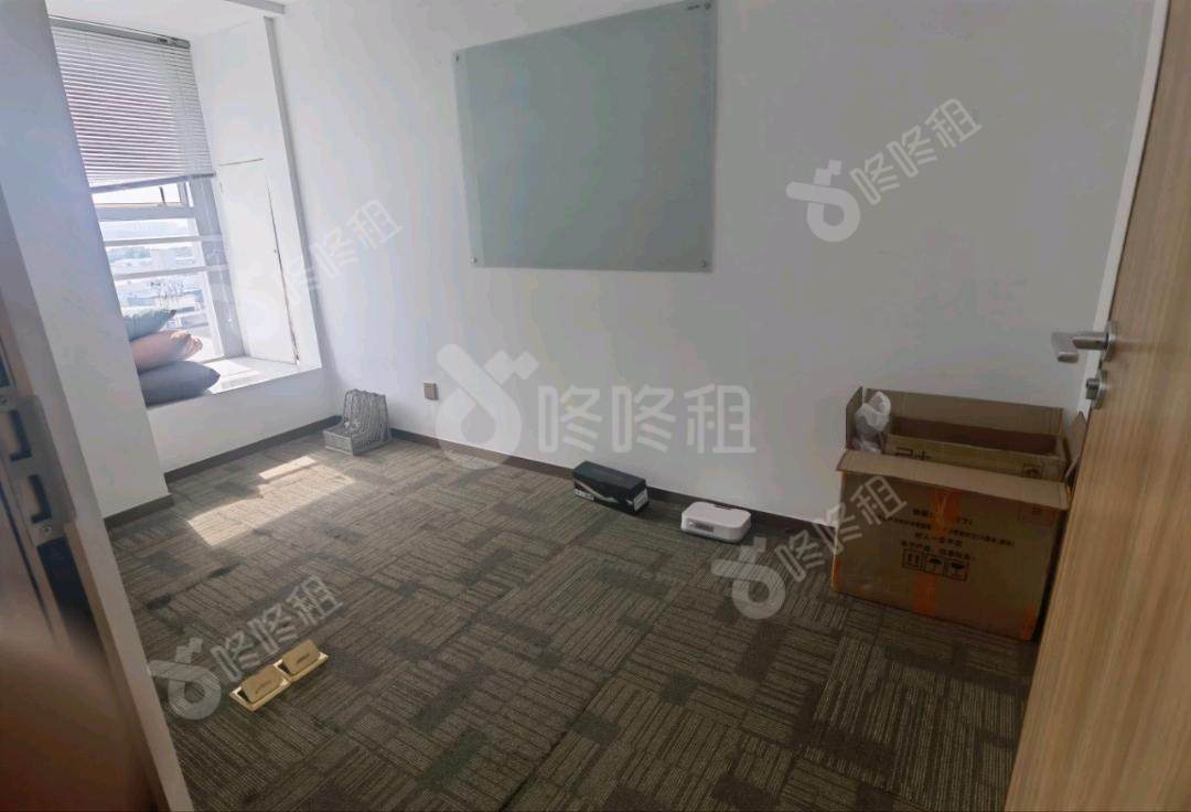 杭钢富春商务大厦_110平_精装_办公室隔间