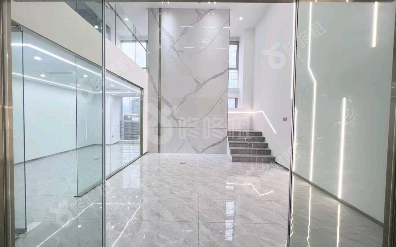 现代国际大厦_488平_豪装_办公室开间