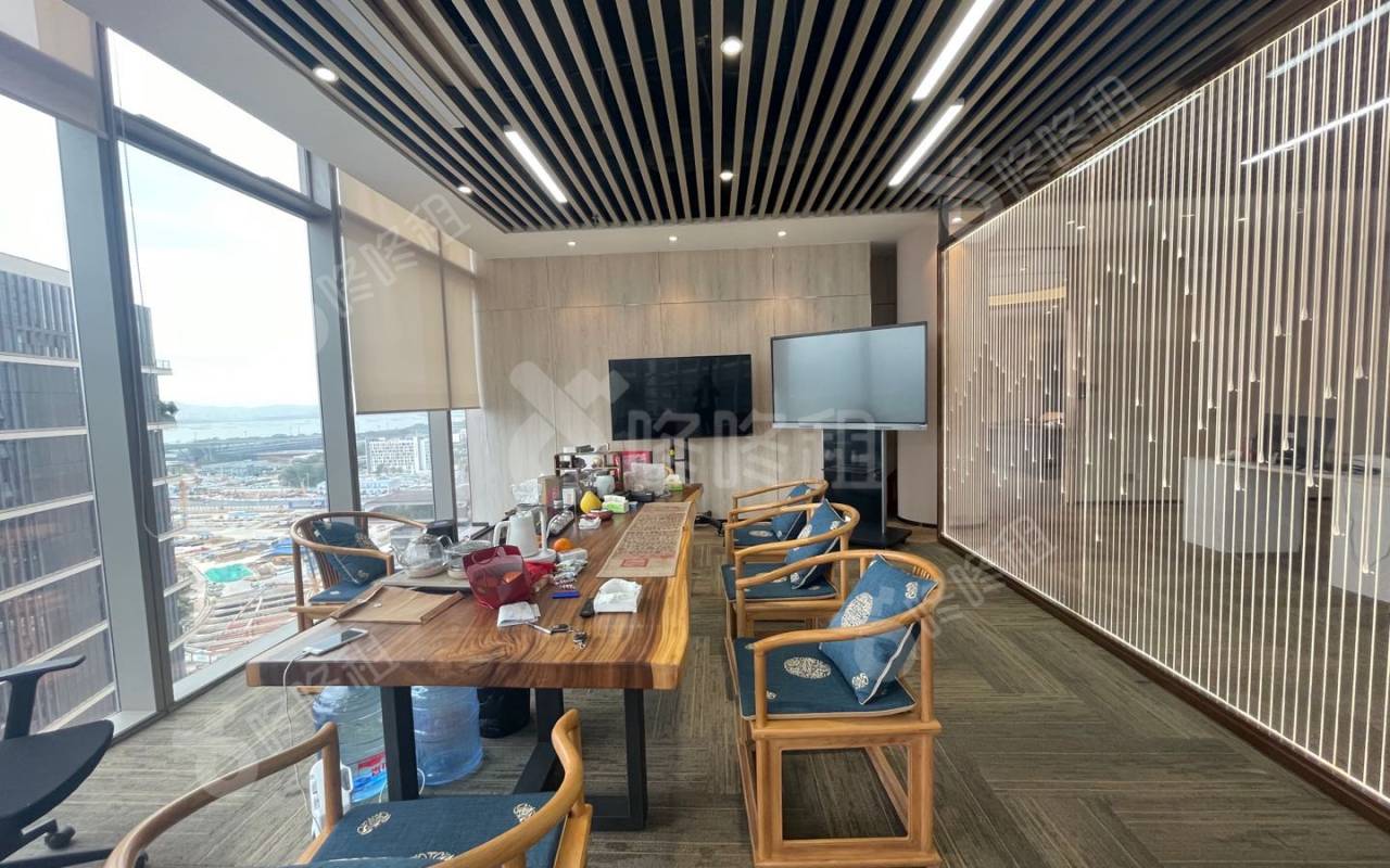 深圳湾一号_800平_豪装_办公室隔间