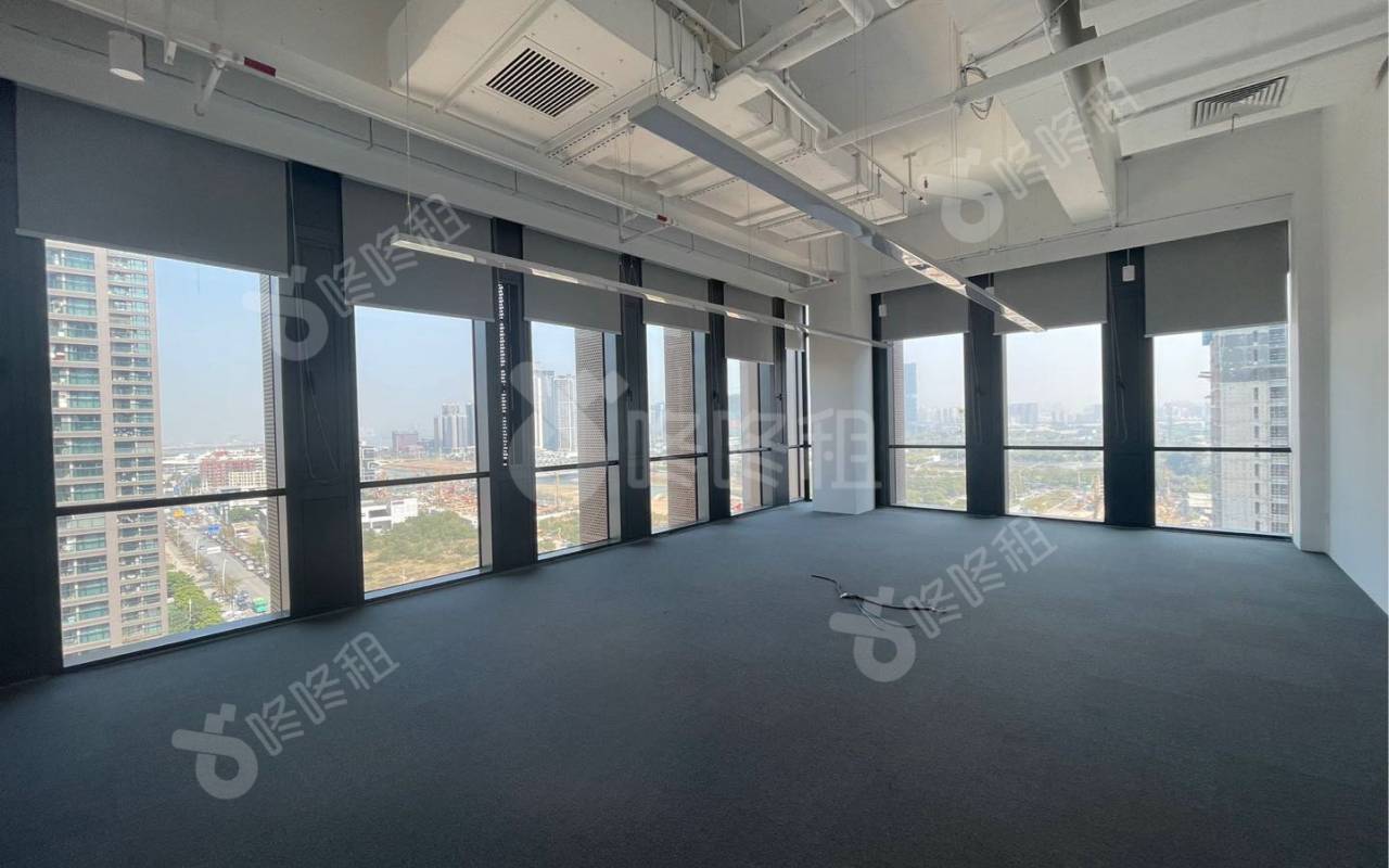 前海颐都大厦_455平_精装_办公室开间