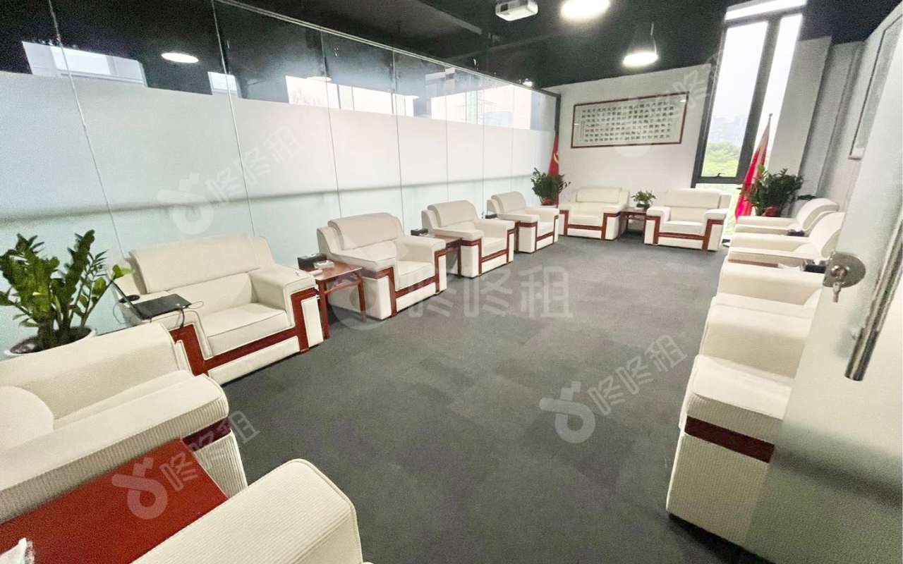 前海企业公馆_552平_精装_办公室隔间