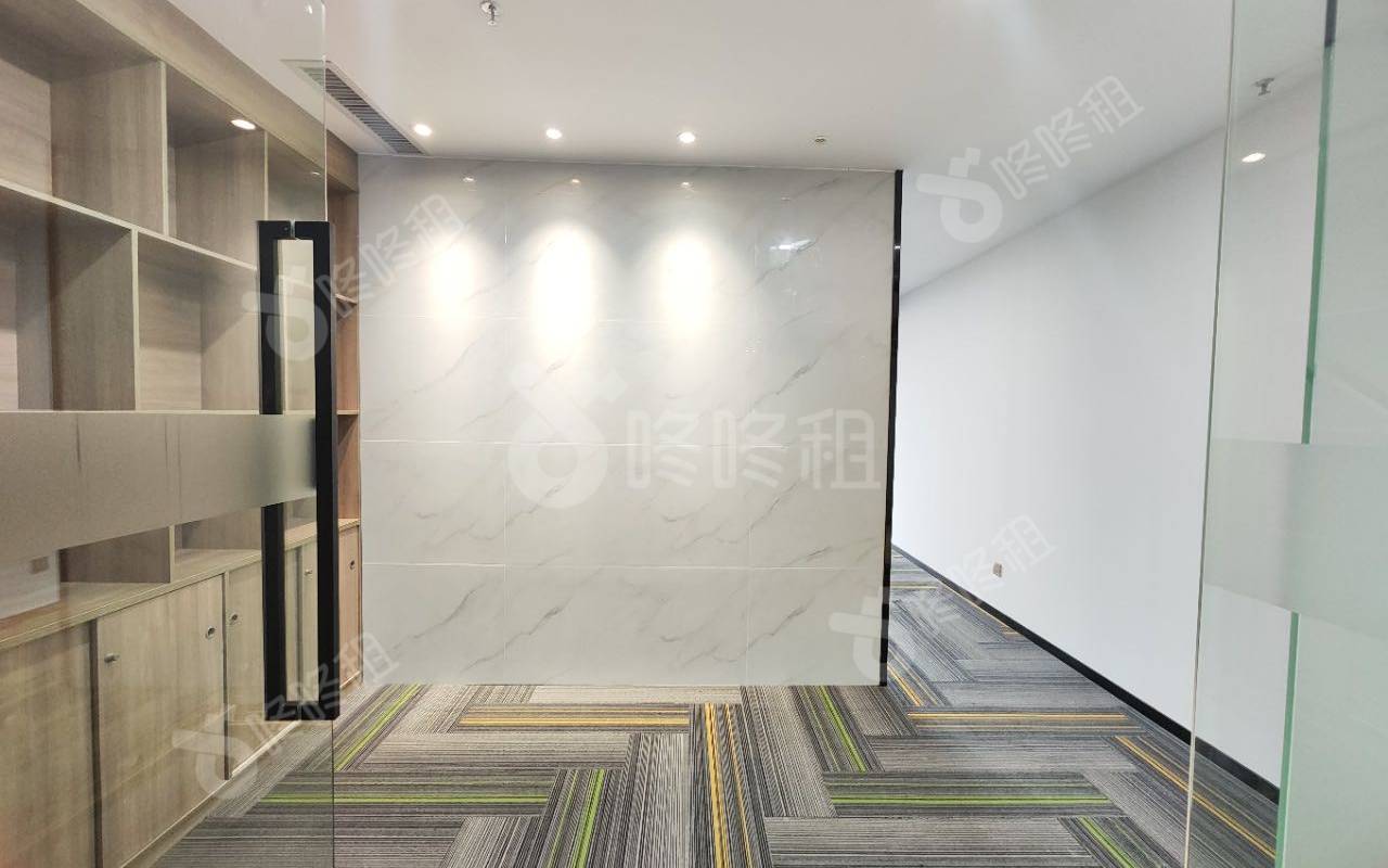 丽雅查尔顿广场_128平_精装_前台