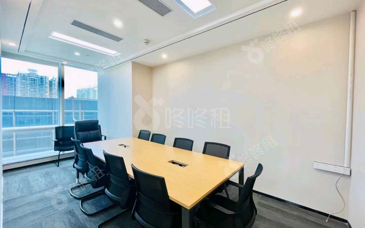 中洲控股中心_256平_精装_办公室开间