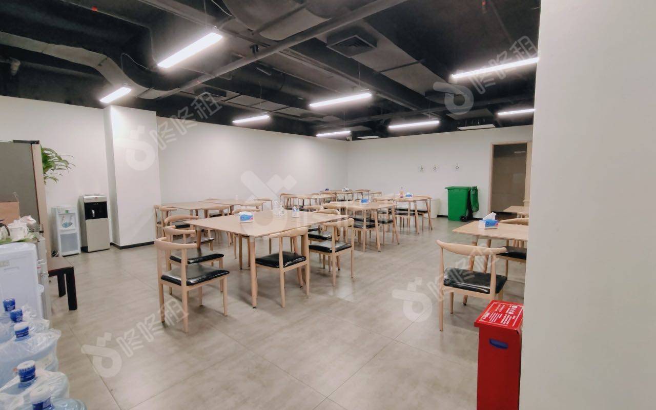 深圳动漫园_1540平_精装_办公室开间