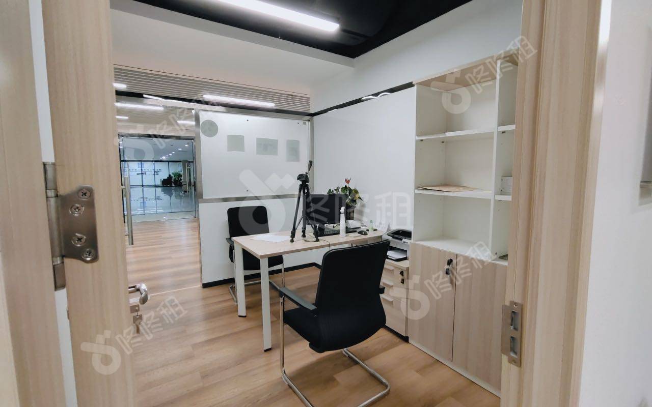 深圳动漫园_1540平_精装_办公室开间