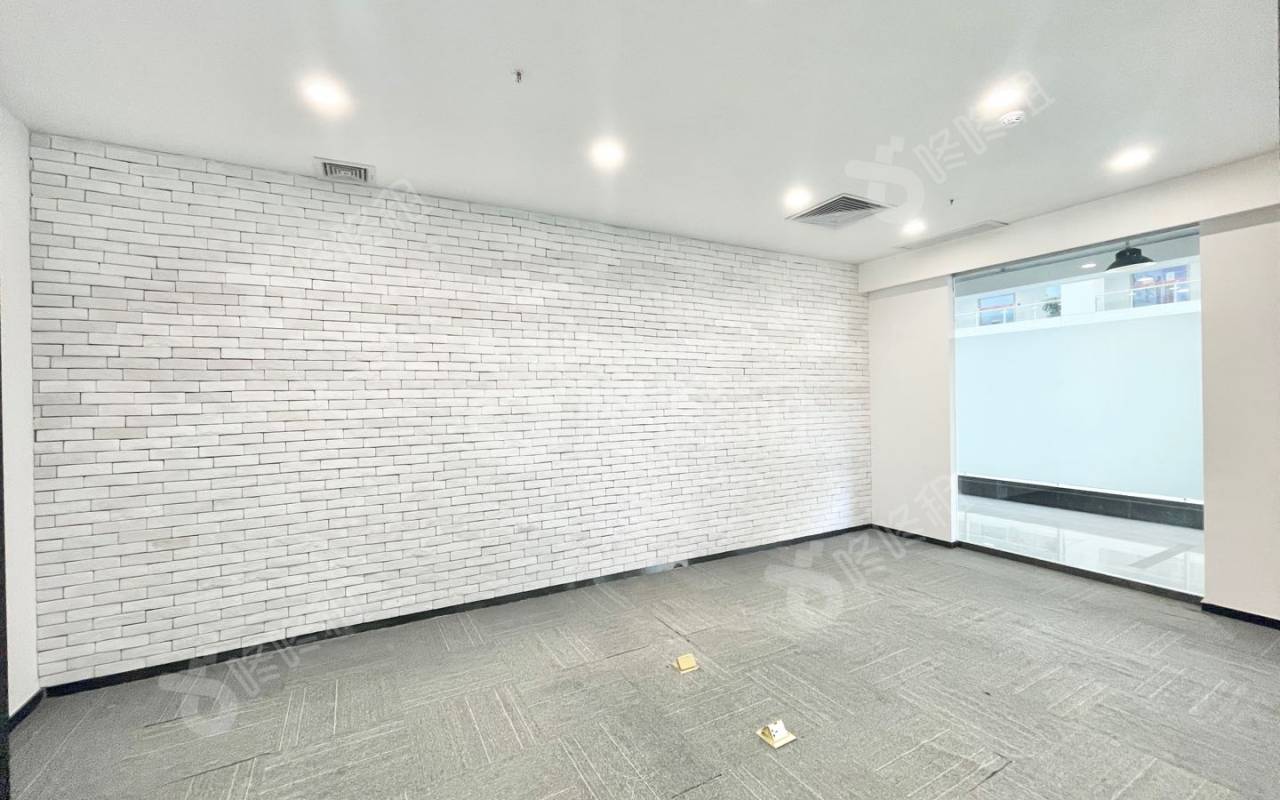 TCL大厦_261平_精装_办公室隔间