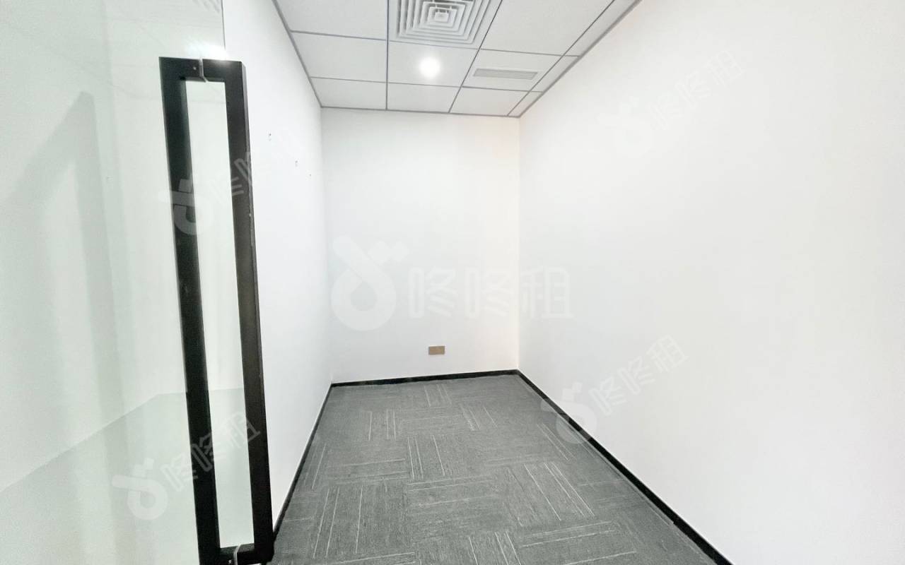 TCL大厦_261平_精装_办公室隔间