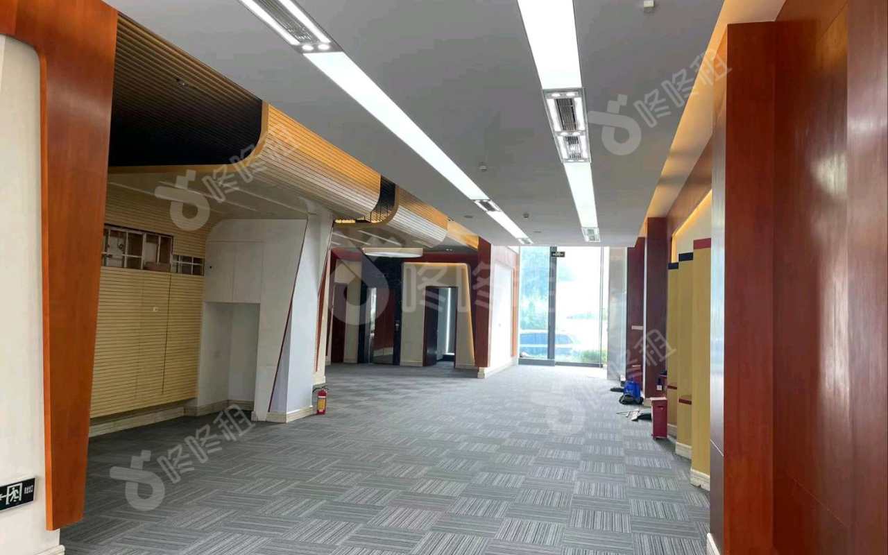 前海企业公馆_881平_豪装_办公室开间