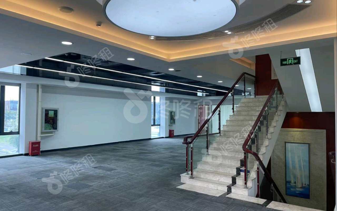 前海企业公馆_881平_豪装_办公室开间