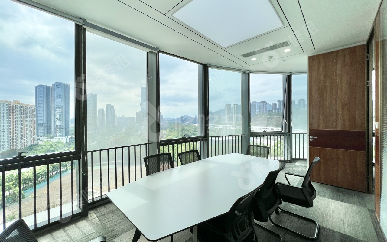 金迪世纪大厦_256平_精装_办公室隔间