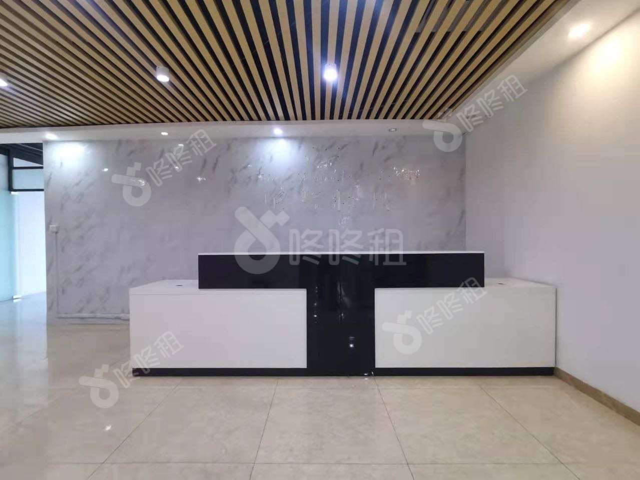 汇海广场_586平_精装_前台