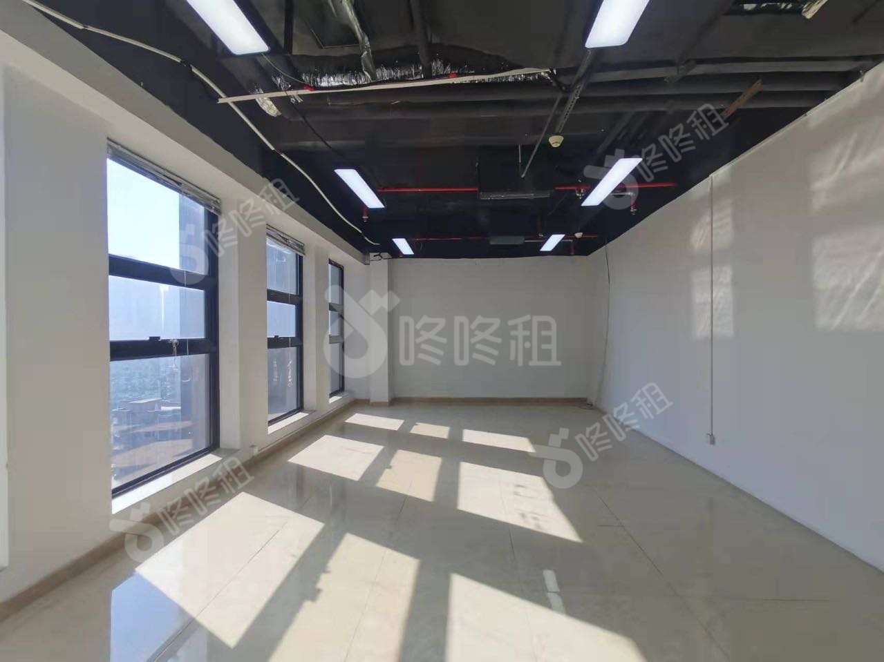 汇海广场_586平_精装_办公室隔间