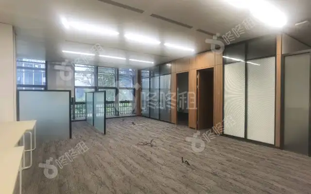 前海深港基金小镇_184平_精装_办公室房源出租