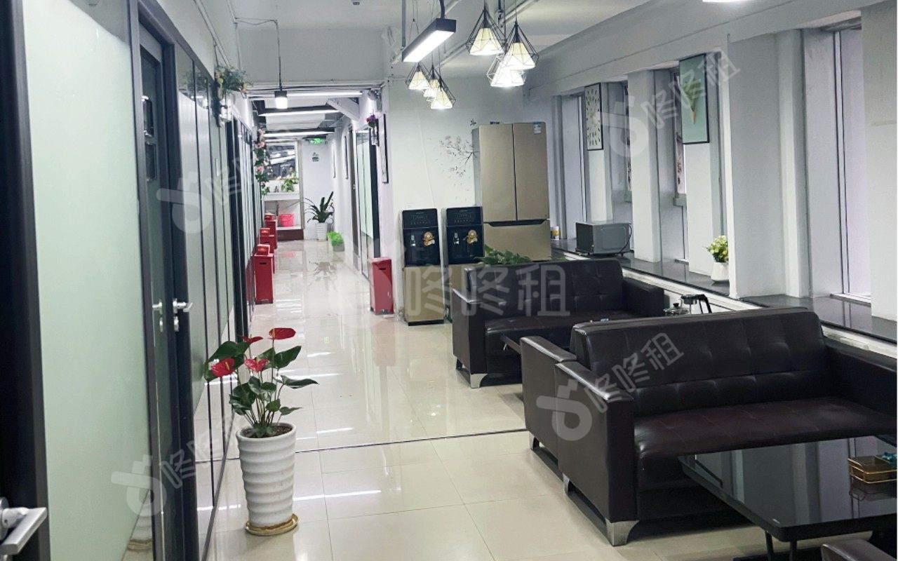 棱云空间(江苏大厦)_独立4人间_前台