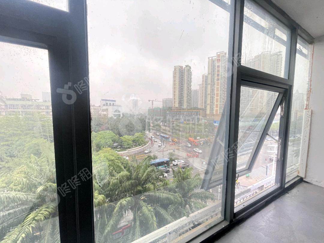 宝安互联网产业基地_188平_精装_办公室隔间