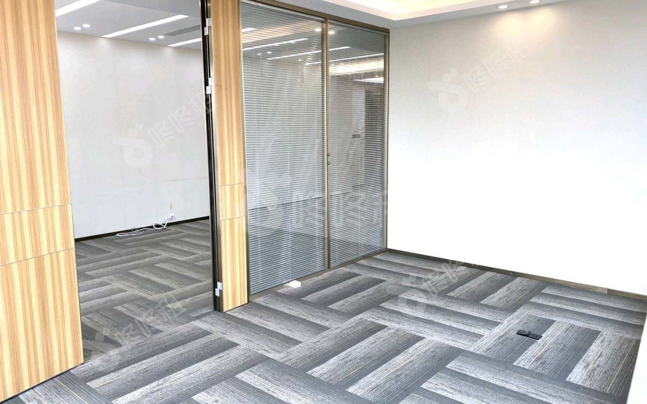 天威视讯大厦（有线信息传输大厦）_255平_豪装_办公室开间