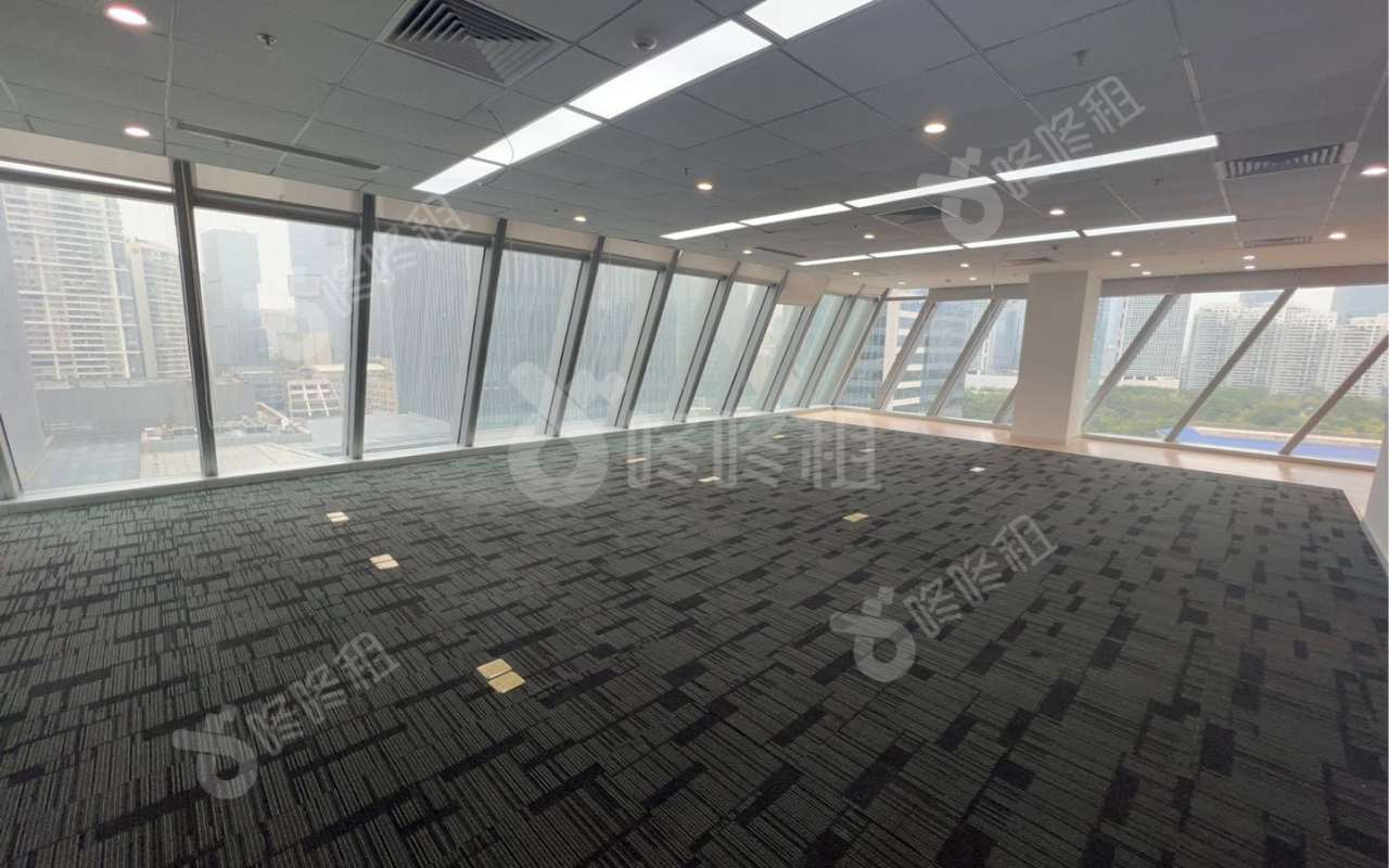卓越后海中心_299平_精装_办公室开间