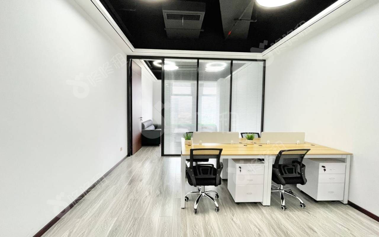 振业国际商务中心_116平_精装_办公室开间