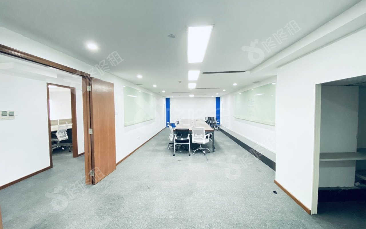 龙光世纪大厦_331平_精装_办公室开间