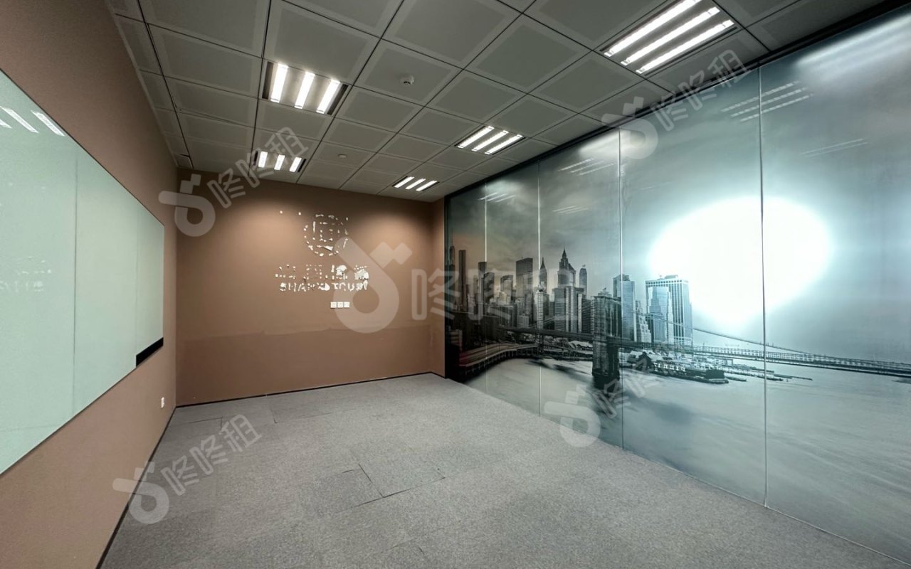 太平金融大厦_311平_精装_办公室开间