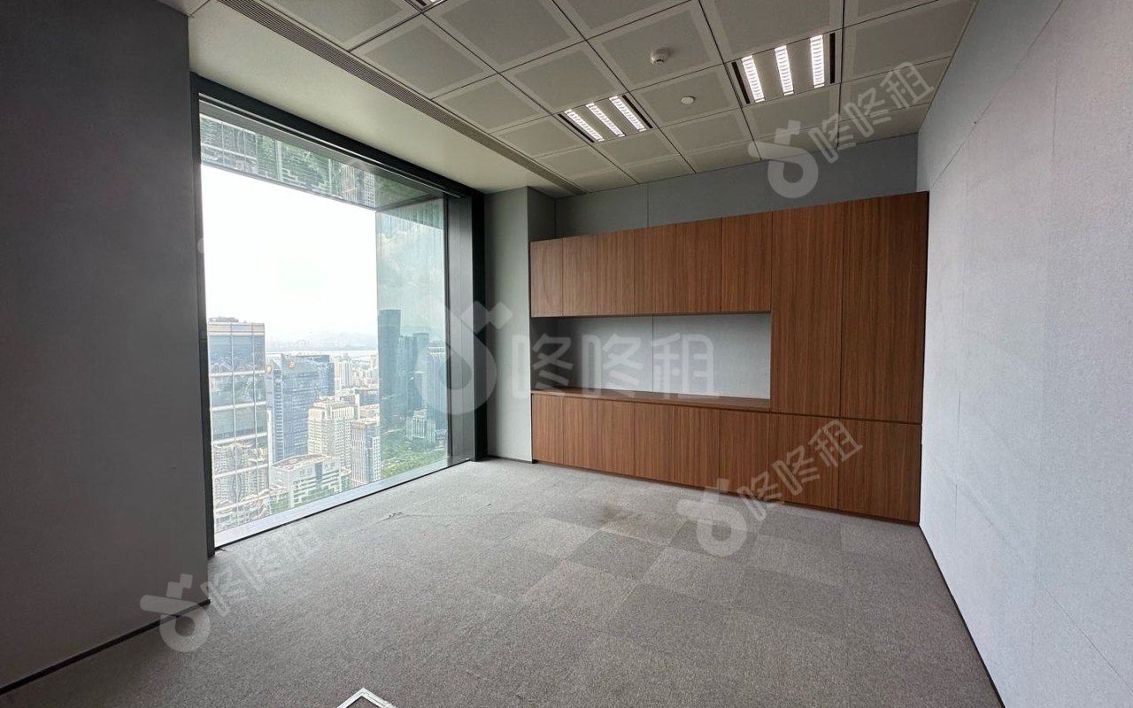 太平金融大厦_311平_精装_办公室开间