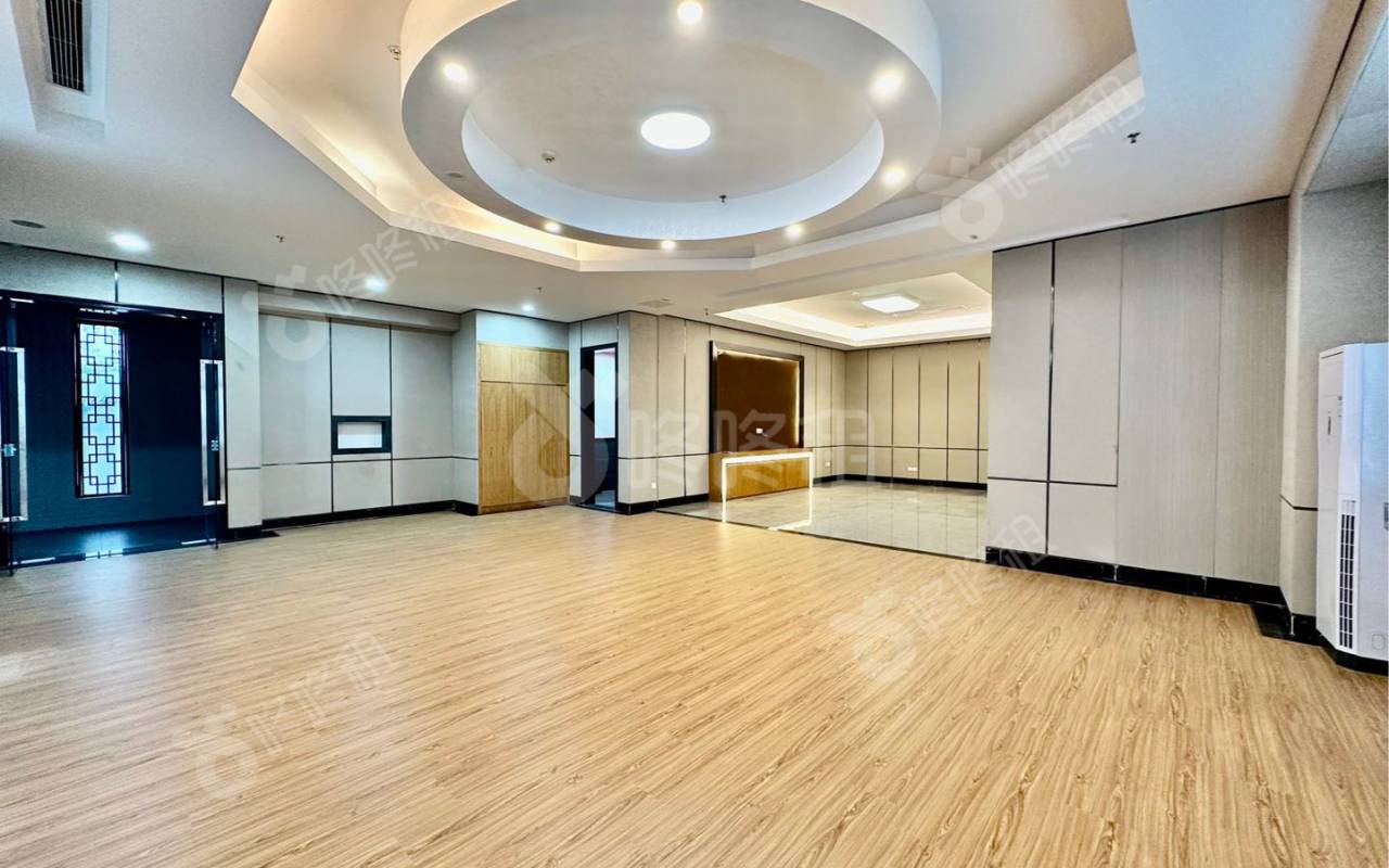 海大创意园_198平_豪装_办公室开间