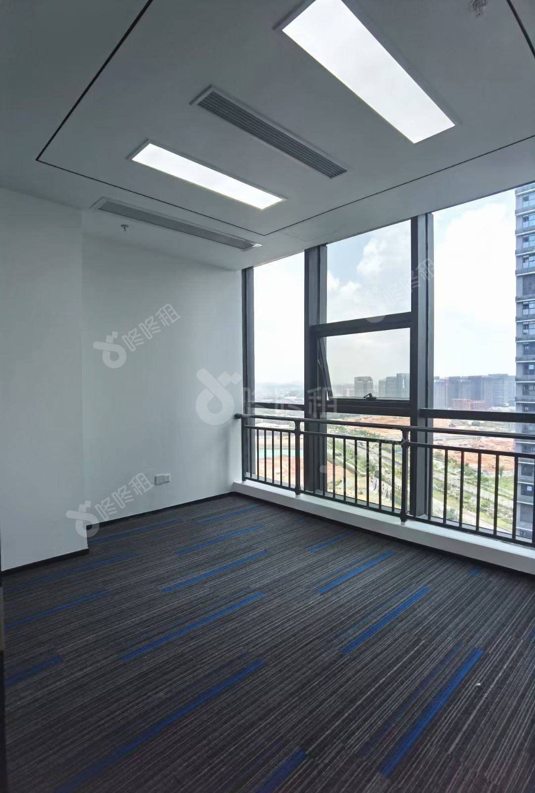 天安云谷一期_296平_精装_办公室隔间