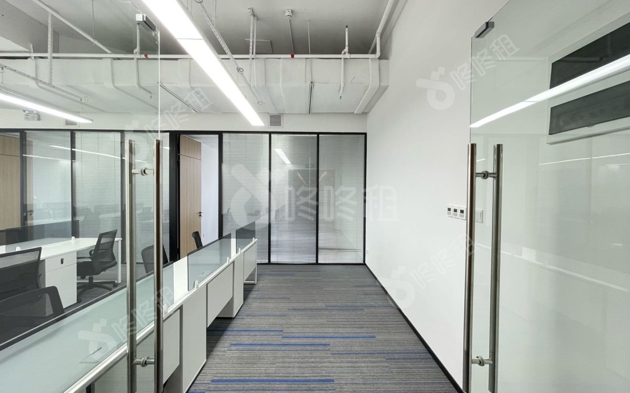 龙华数字创新中心_298平_精装_其他