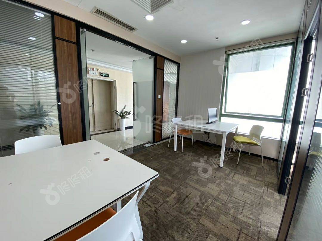 西海明珠大厦_68平_精装_办公室开间