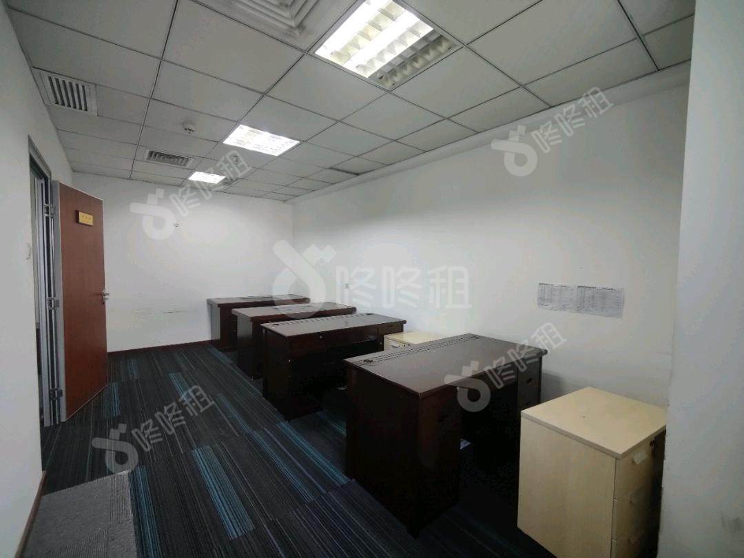 德赛科技大厦_515平_精装_办公室隔间