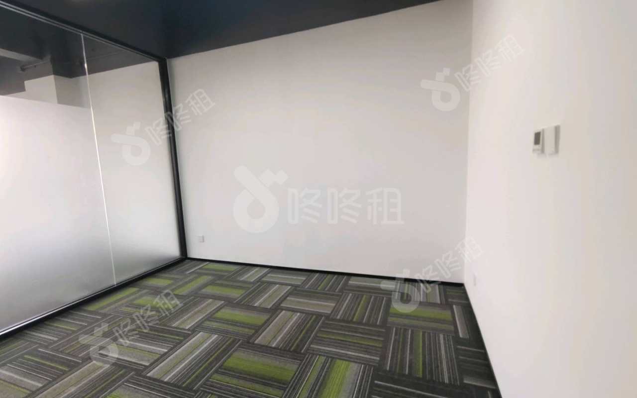 科兴科学园_46平_豪装_办公室开间