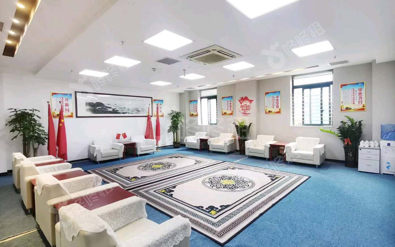 海大创意园_620平_精装_办公室开间