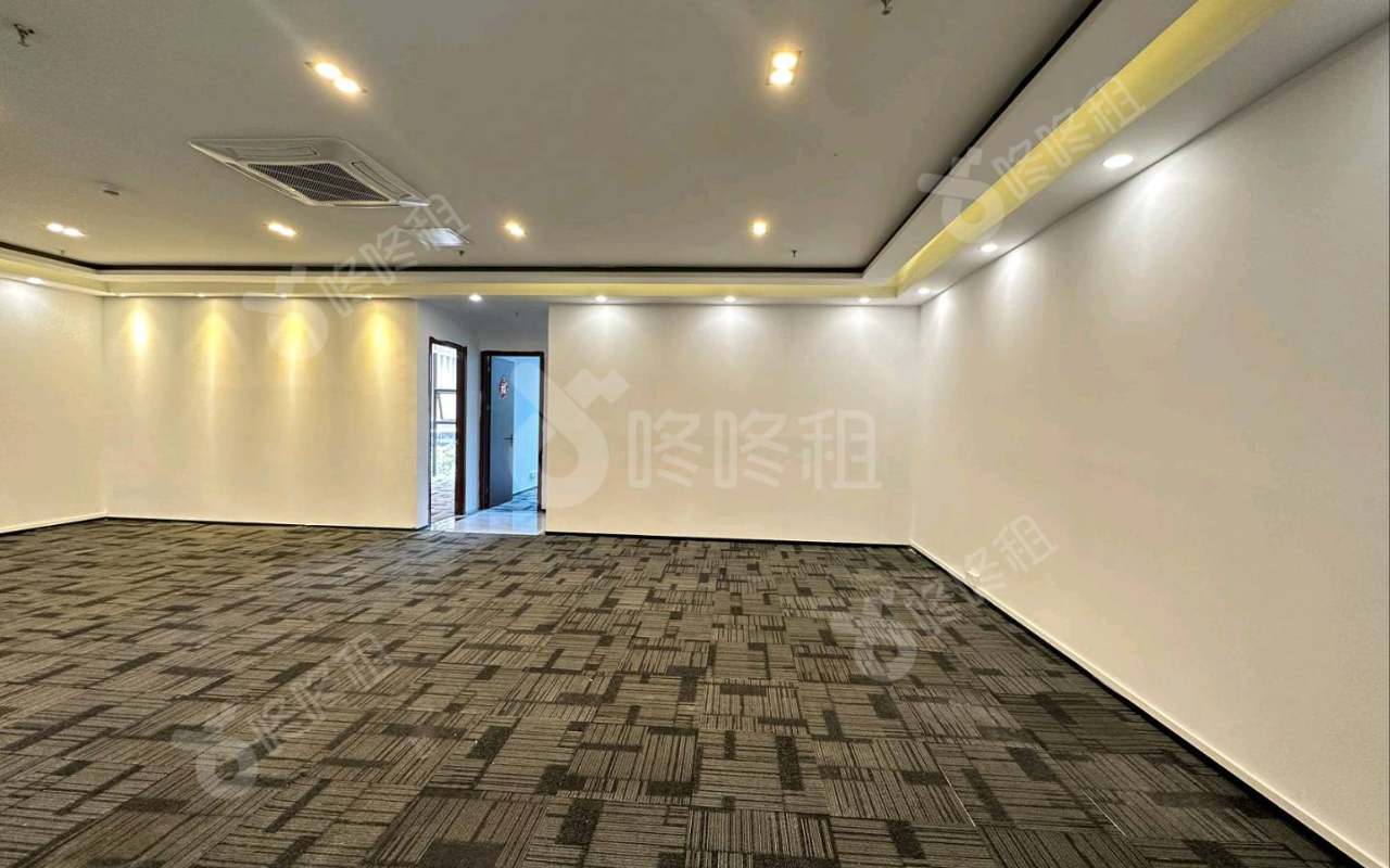 宗泰未来城_323平_精装_办公室开间