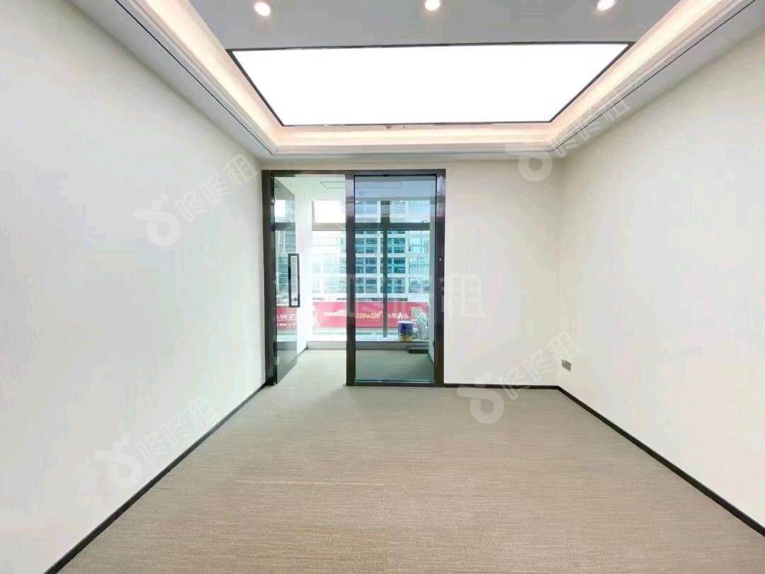 卓越世纪中心_168平_精装_办公室隔间