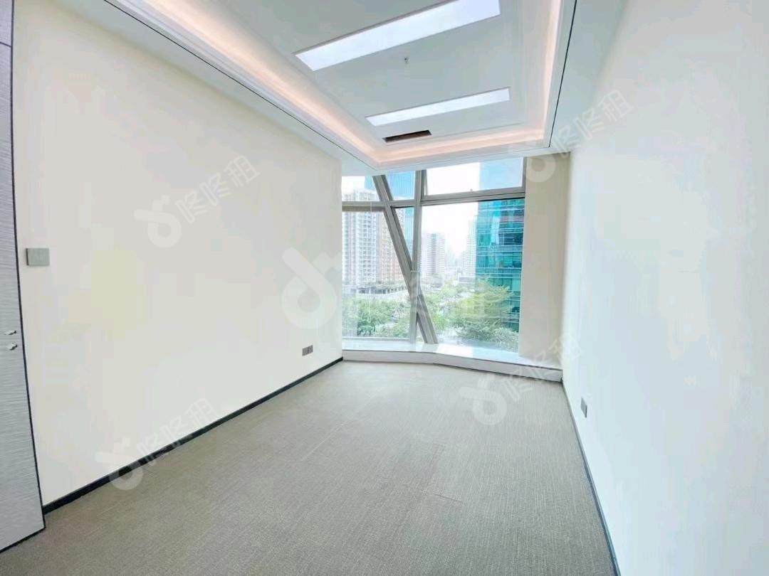 卓越世纪中心_168平_精装_办公室隔间